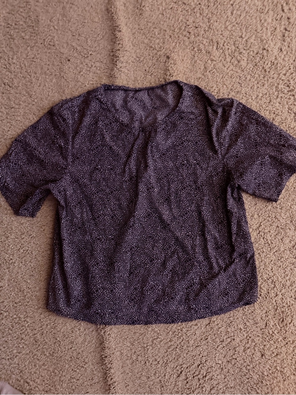 lululemon athletica Short Sleeve Speckled Navy Top, cute floral pattern, dry fit